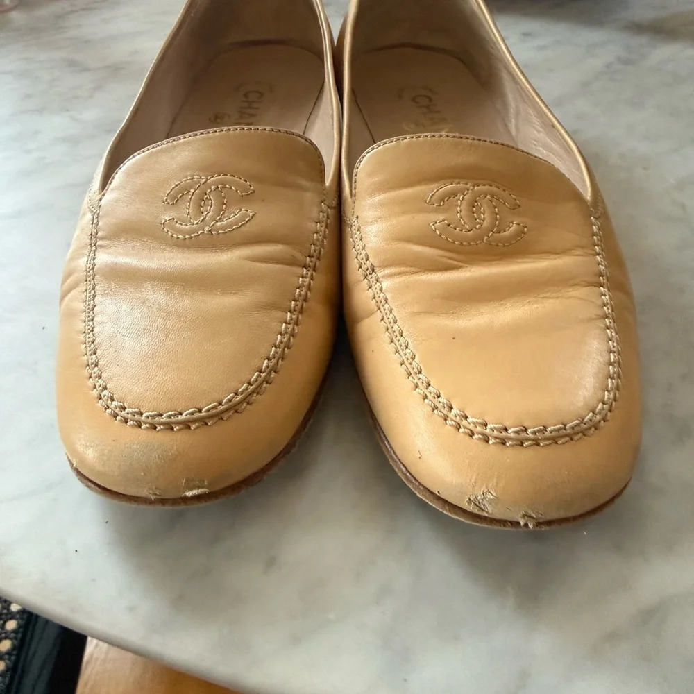 Vintage Chanel 2004 Tan Loafers - Picture 3 of 7